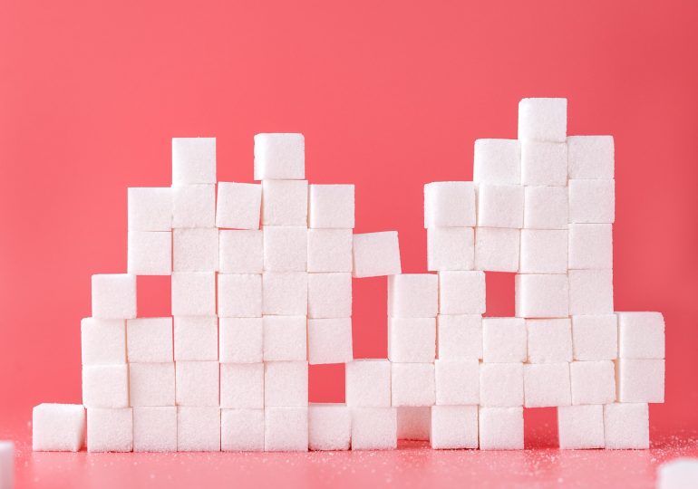 Jakie są wpływy do budżetu z podatku cukrowego?