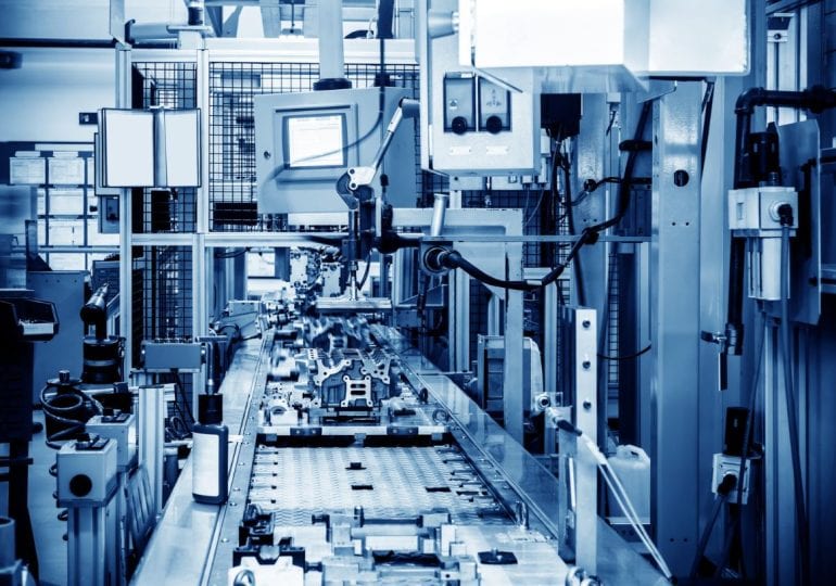 Automatyzacja produkcji przemysłowej: dlaczego warto?
